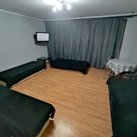 3030 Jana Spychalskiego 32 - Tanie Pokoje W Apartamencie - Samodzielne Zameldowanie - Self Check In พอซนาน ภายนอก รูปภาพ