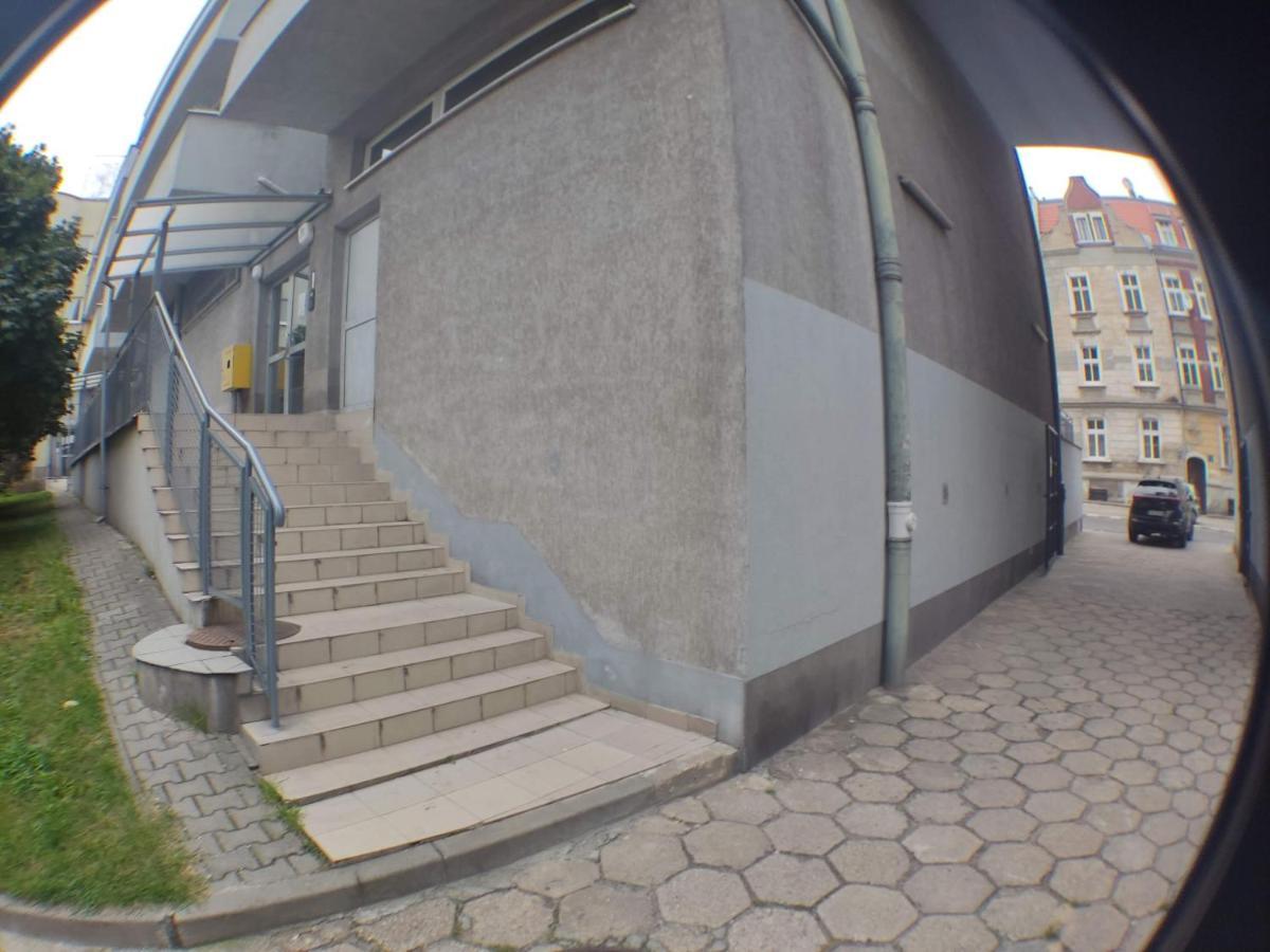 3030 Jana Spychalskiego 32 - Tanie Pokoje W Apartamencie - Samodzielne Zameldowanie - Self Check In พอซนาน ภายนอก รูปภาพ