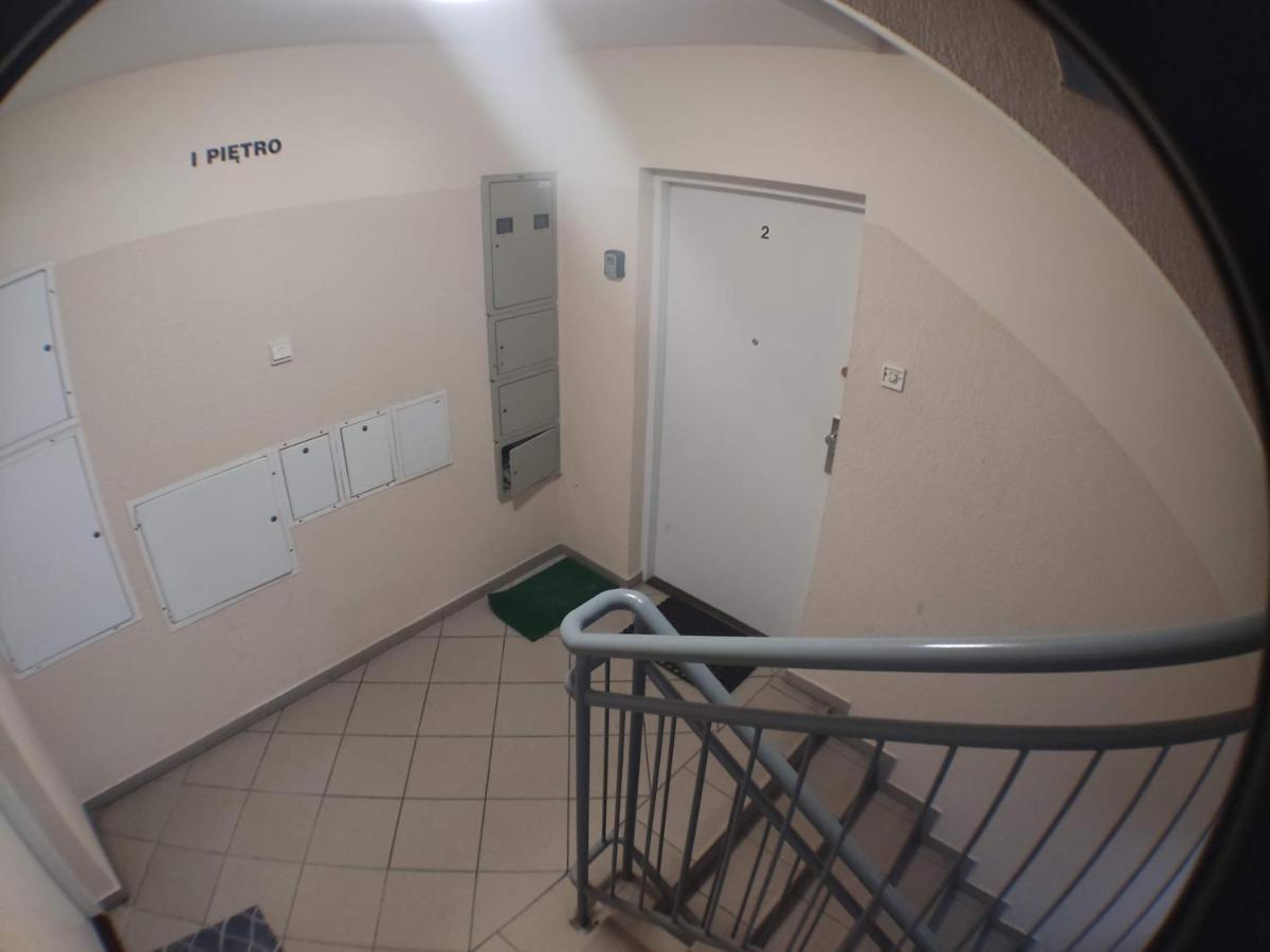 3030 Jana Spychalskiego 32 - Tanie Pokoje W Apartamencie - Samodzielne Zameldowanie - Self Check In พอซนาน ภายนอก รูปภาพ
