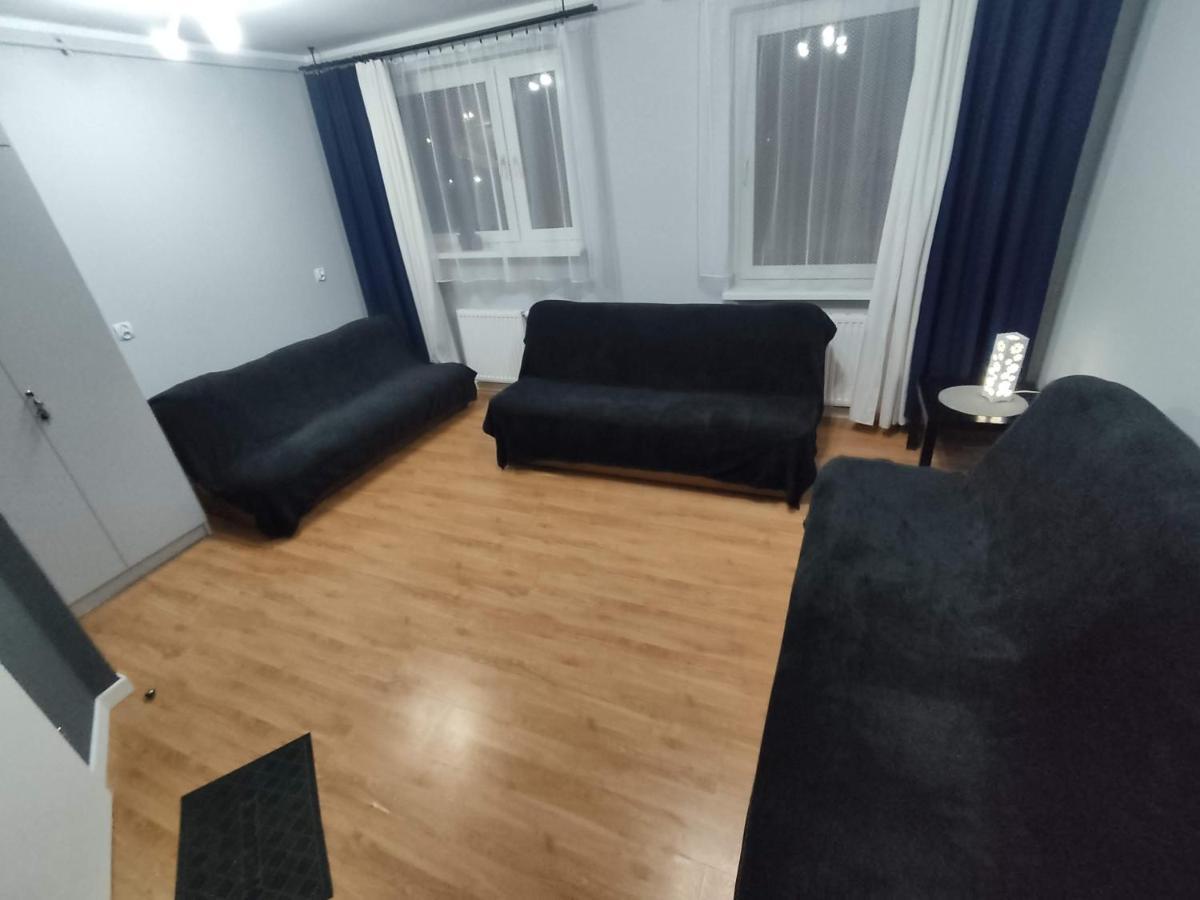3030 Jana Spychalskiego 32 - Tanie Pokoje W Apartamencie - Samodzielne Zameldowanie - Self Check In พอซนาน ภายนอก รูปภาพ