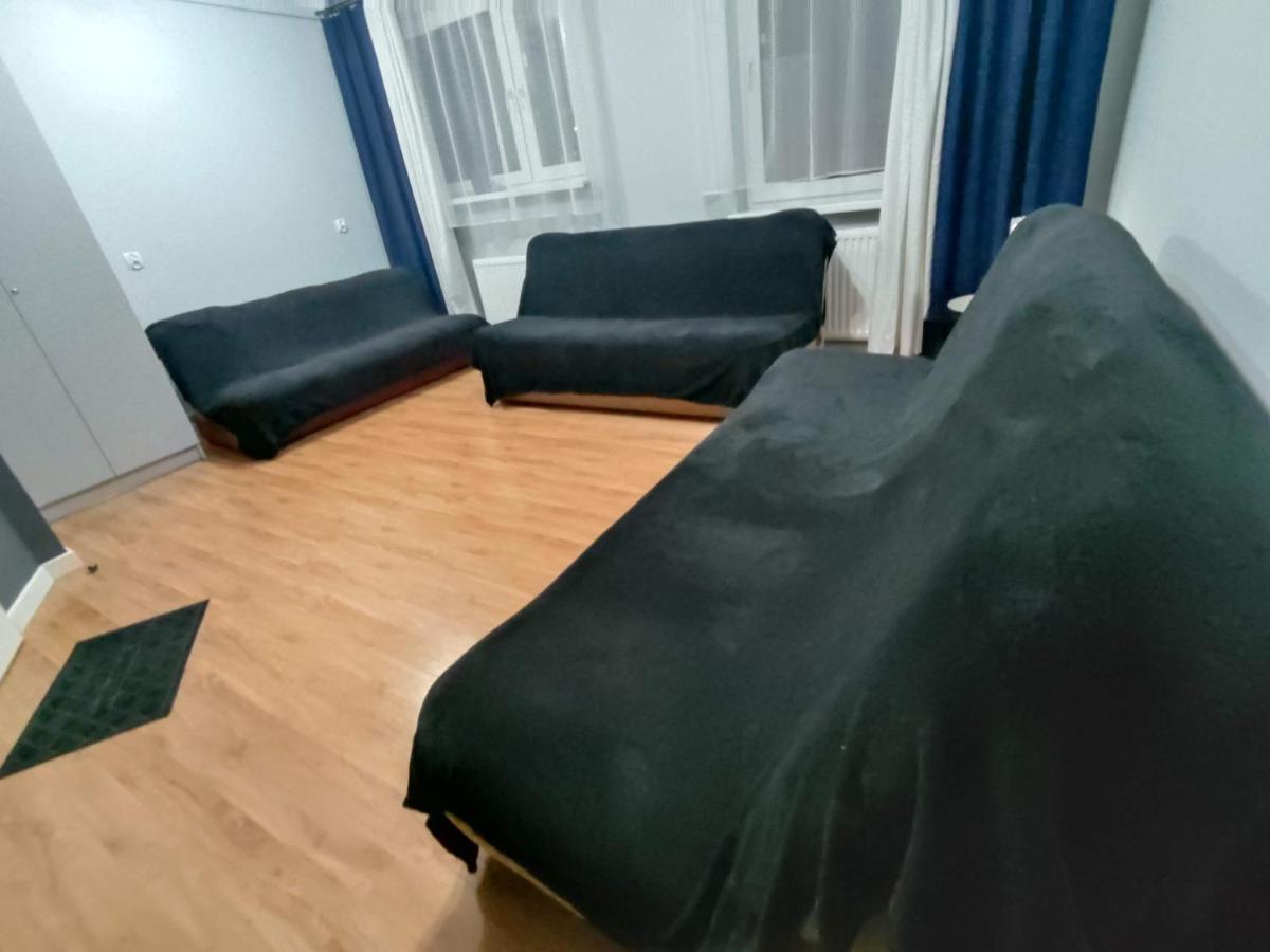 3030 Jana Spychalskiego 32 - Tanie Pokoje W Apartamencie - Samodzielne Zameldowanie - Self Check In พอซนาน ภายนอก รูปภาพ
